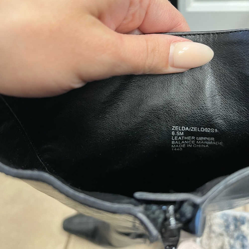 STEVE MADDEN ZELDA BOOTS - Picture 2 of 9